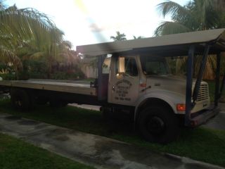 2000 International 4900 Dt466e photo