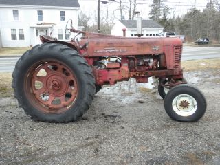 1955 Farmall 300 Tractor,  Wide Front End,  Torque Amplfier,  Hydraulics,  12v,  Runs photo