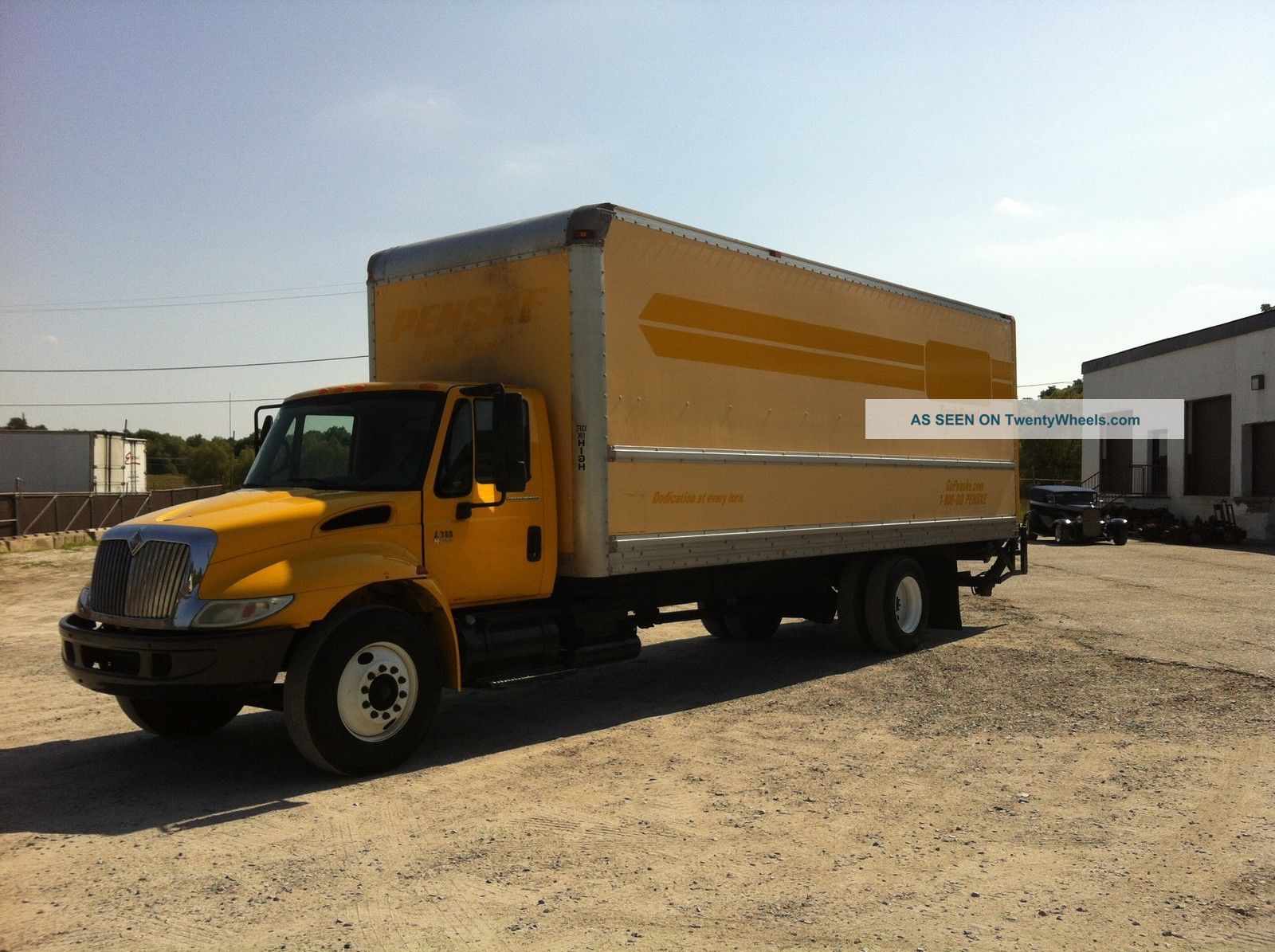 2007 International 4300 Box Trucks / Cube Vans photo