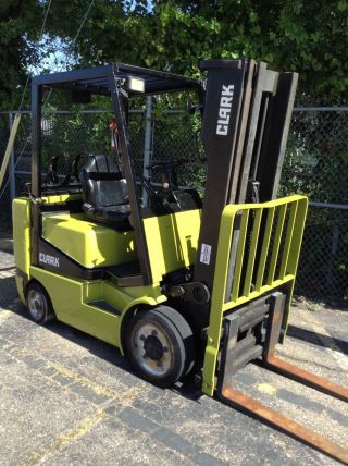 Clark Cgc25 Forklift 4000 Lbs 3 Stage Mast Lpg Solid Tires $ 6000.  00 photo