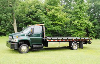 2005 Chevrolet C5500 4x4 photo