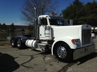 2004 Peterbilt 379 Exhd photo