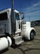 2004 Peterbilt 379 Exhd Daycab Semi Trucks photo 2