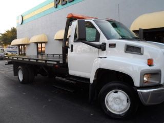 2003 Caterpillar Gmc photo