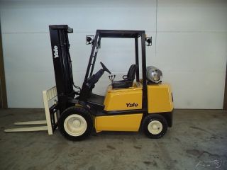 2003 Yale Glp060 6000 Lb Capacity Forklift Lift Truck Solid Pneumatic photo