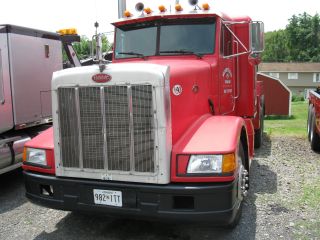 1990 Peterbilt 377 photo