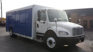 2007 Freightliner Business Class M2 106 photo