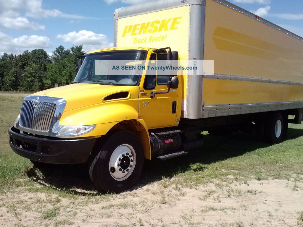 2007 International 4300 Box Trucks / Cube Vans photo