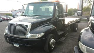 2003 International 4000 Series 4300 photo