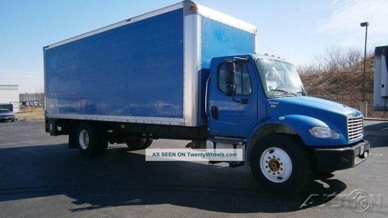2007 Freightliner Business Class M2 106 Box Trucks / Cube Vans photo