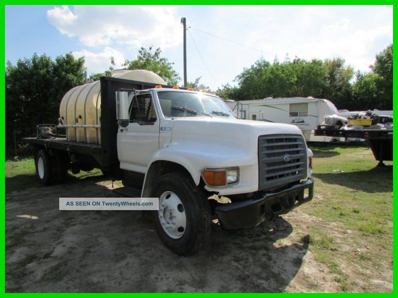 1997 Ford F800 Mud Mixing Truck Utility / Service Trucks photo