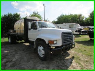1997 Ford F800 Mud Mixing Truck photo