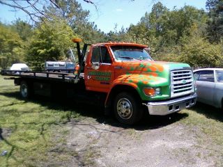 1997 Ford F8p photo