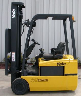Yale Model Erp040thn (2006) 4000lbs Capacity Great 3 Wheel Electric Forklift photo