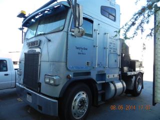 1992 Freightliner Cab Over photo