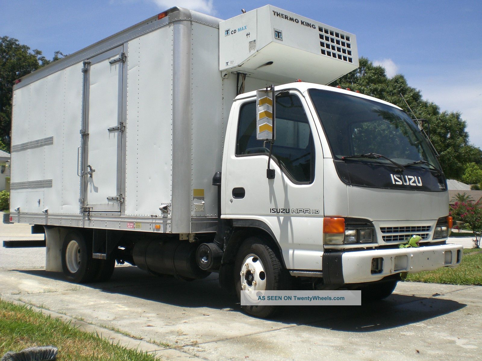 2000 Isuzu Npr Box Trucks / Cube Vans photo