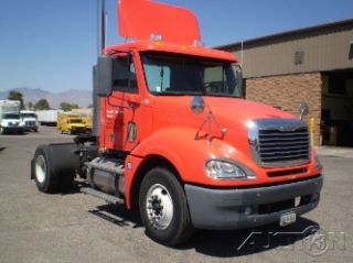 2007 Freightliner Cl12042st - Columbia 120 photo