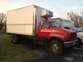 2000 Chevrolet C6500 photo