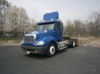 2007 Freightliner Cl12064st - Columbia 120 photo