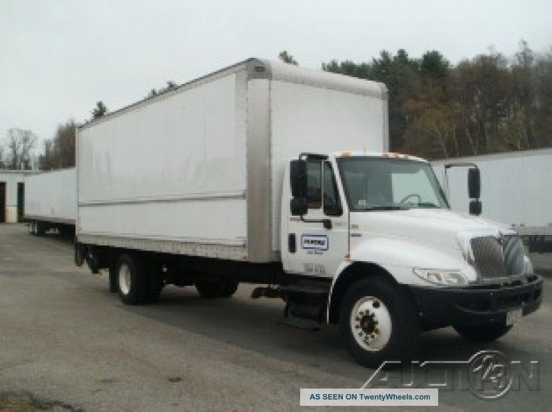 2010 International 4300 Box Trucks / Cube Vans photo
