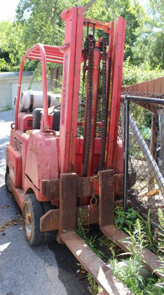 Forklift Allis - Chalmers.  9000 Lb Load Capacity photo