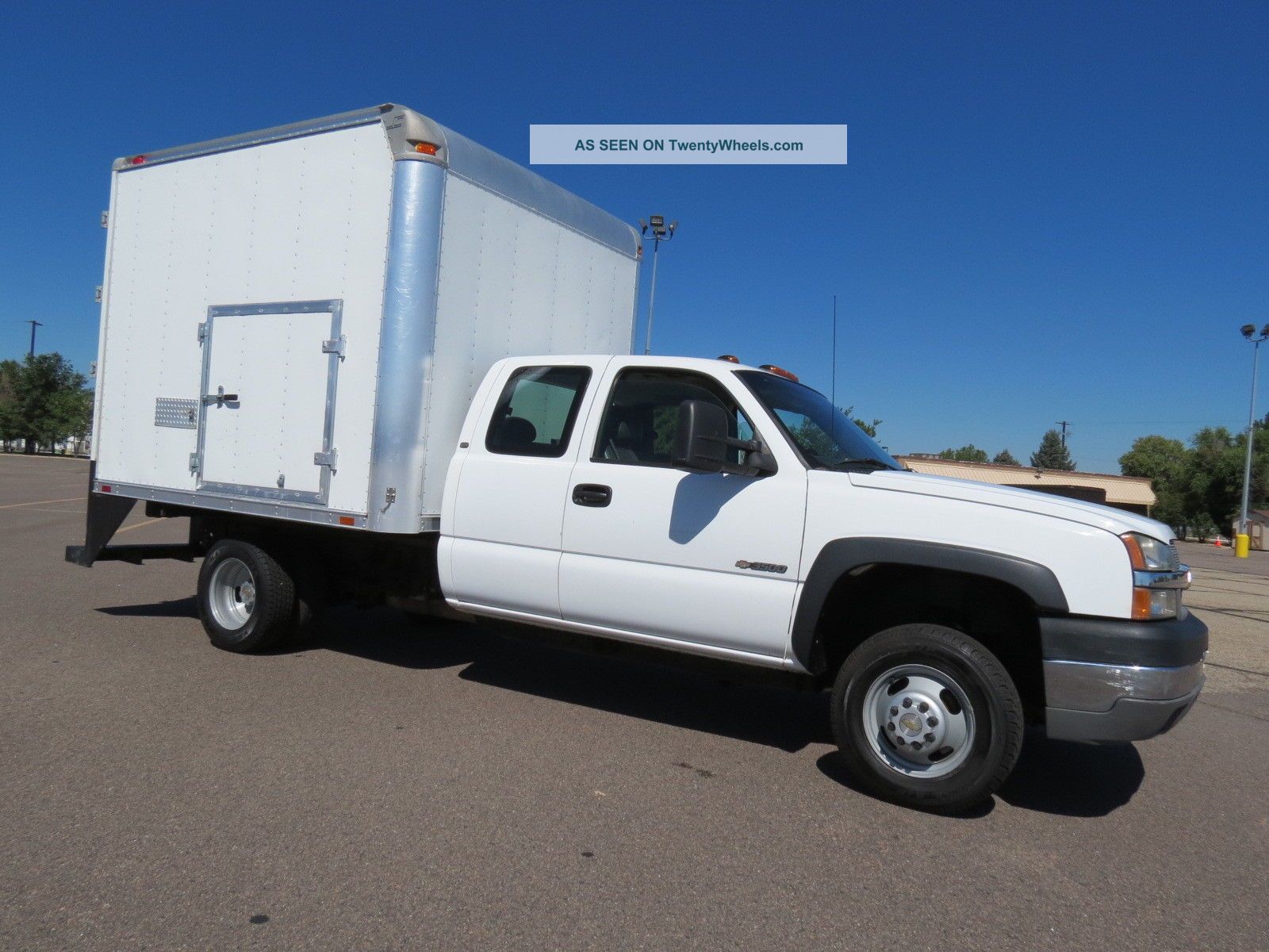 2004 Chevrolet K3500 Hd Dually Like Reefer Utility Work Truck 4wd Box Trucks / Cube Vans photo