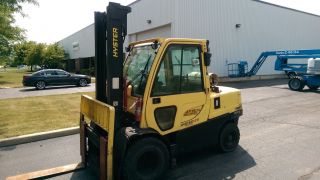2007 Hyster 12000 Lb Pneumatic Forklift.  Lp Gas Engine.  Full Cab,  Lift photo