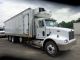 2004 Peterbilt 330 30ft Box Reefer Freezer Box Trucks / Cube Vans photo 5