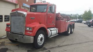 1985 Kenworth W900 photo