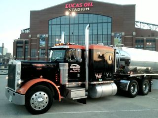 1985 Peterbilt 359 photo