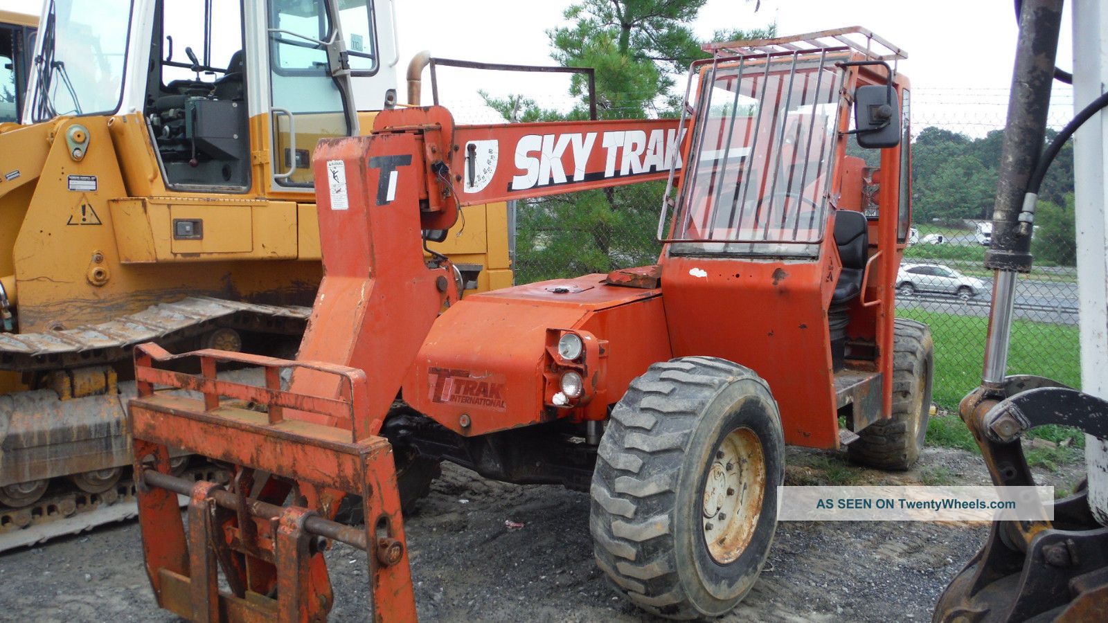 Skytrak 5028 Telescopic Boom Forklift, 5000 Lb, 28 ', Cummins 4 Cyl.