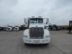 2011 Peterbilt 386 Daycab Semi Trucks photo 1