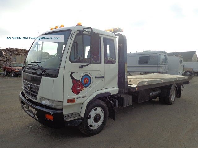 2006 Nissan ud tow truck #10