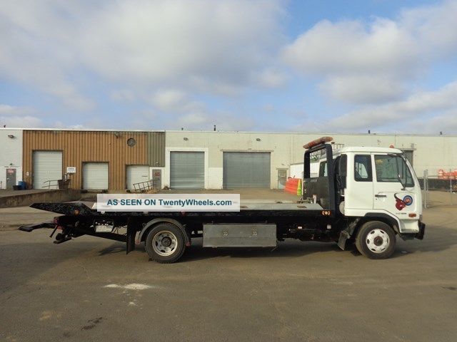 2006 Nissan ud tow truck #4