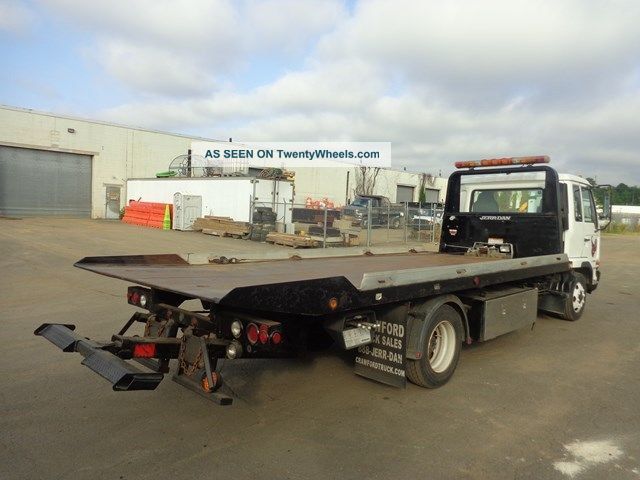 2006 Nissan ud tow truck #7