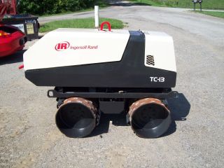 2007 Ingersoll Rand Tc - 13 Padfoot Vibratory Trench Roller,  W/remote Low 218 Hrs photo