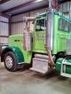 2008 Peterbilt 389 Daycab Semi Trucks photo 1