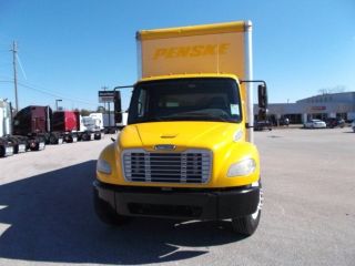 2006 Freightliner M2 Business Class photo