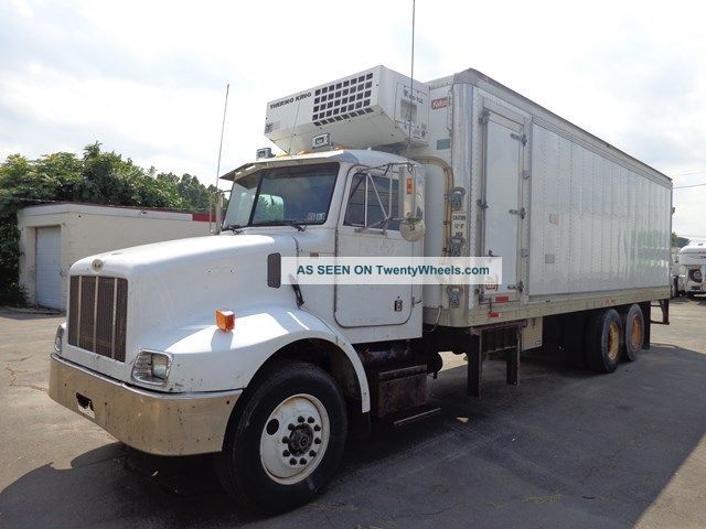 2003 Peterbilt 330 30ft Box Reefer Freezer Box Trucks / Cube Vans photo