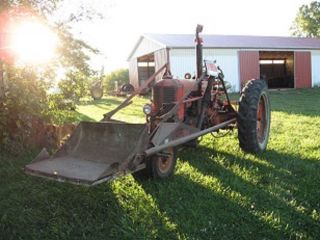 Case Dc Tractor With Loader photo