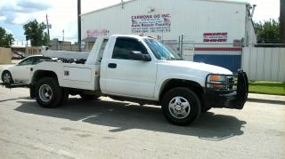 2004 Gmc 3500 photo