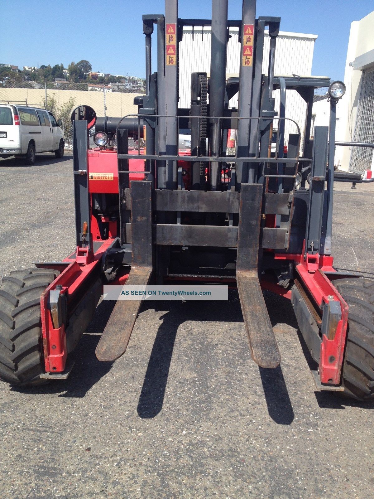 Moffett 5000 Lb Low Profile Truck Mounted Forklift W/mounting Kit