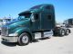 2010 Peterbilt 387 Daycab Semi Trucks photo 2