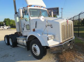 2006 Kenworth T - 800 photo