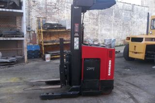 Raymond 4000 Lb Reach Forklift 36 Volt With Built In Weight Scale photo