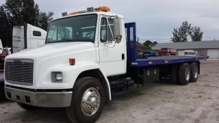 1994 Freightliner Fl70 photo