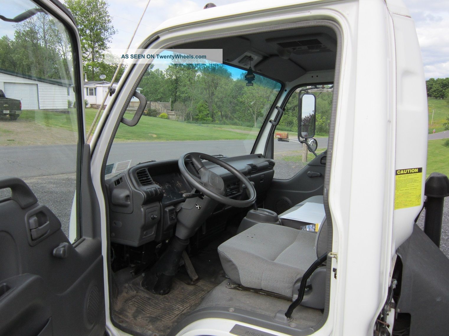 1999 Chevrolet W4500 Box Trucks / Cube Vans photo