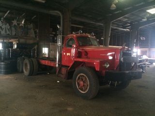 1956 Mack B81 photo