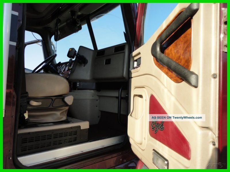 2006 International 9200 I Eagle Sleeper Semi Trucks photo