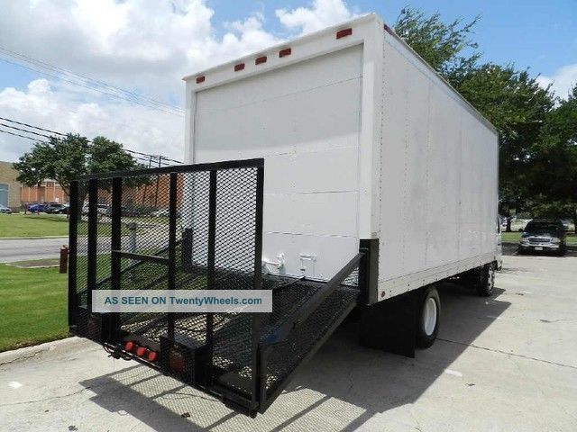 2007 Gmc Dove Tail Box Trucks / Cube Vans photo